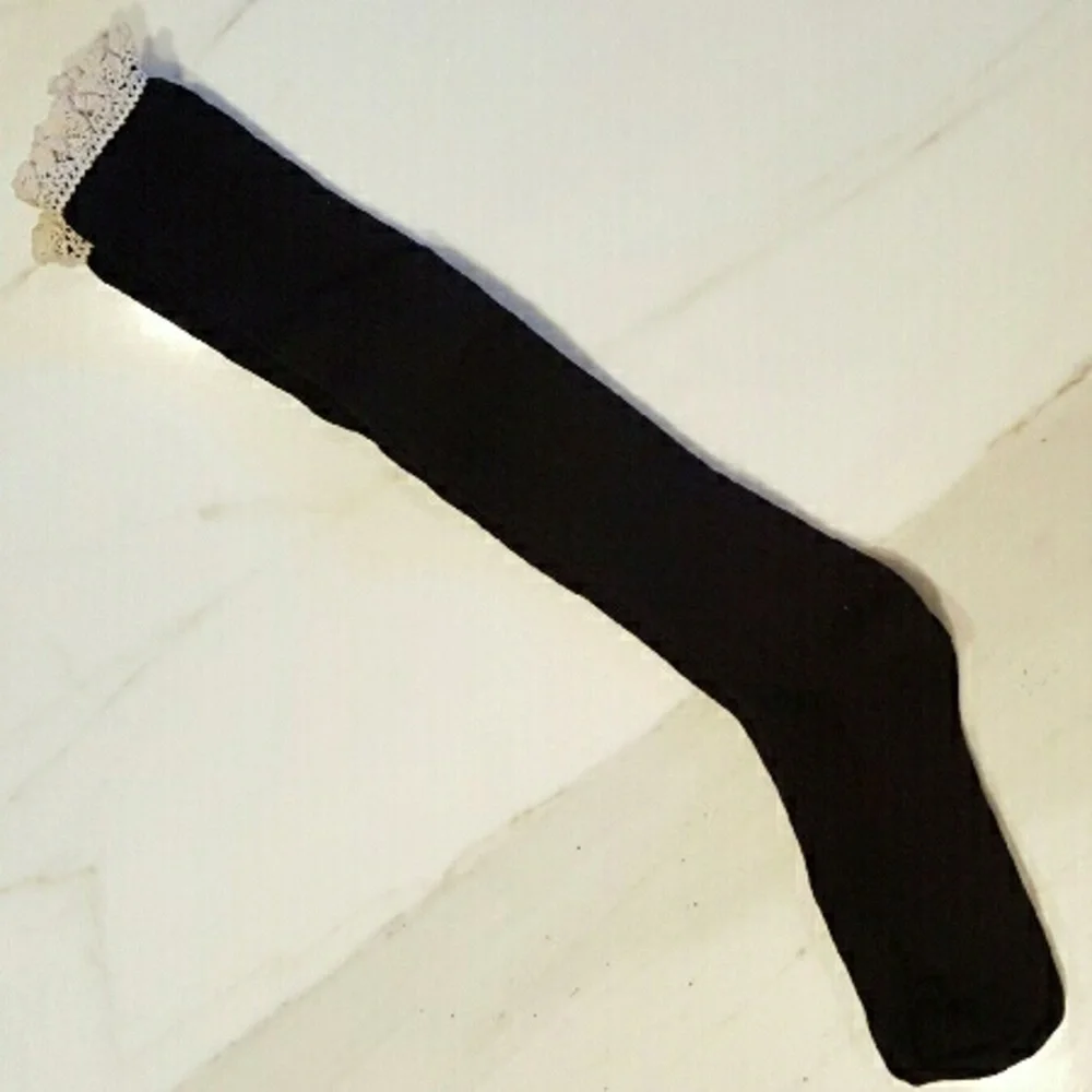 black ribbed